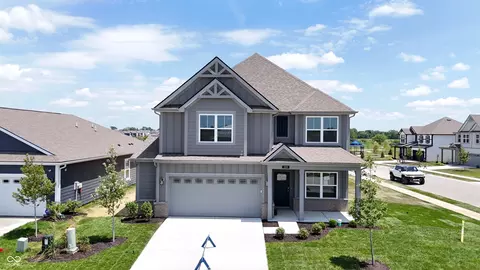 209 Greyhound Ave, Danville, IN 46122