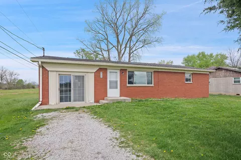 208 Merriman Rd, Mooresville, IN 46158