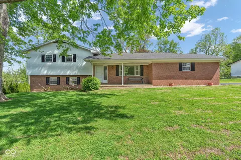 2174 W Old Waynetown Rd, Crawfordsville, IN 47933