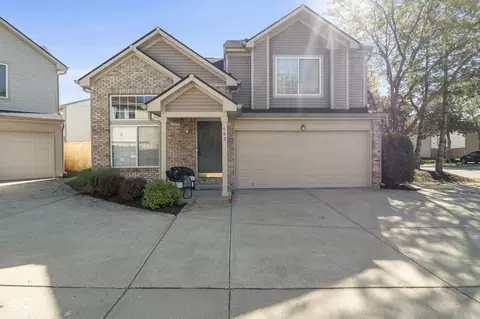 662 Cembra Dr, Greenwood, IN 46143