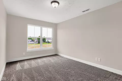 Bedroom - 6666 Cobblestone Dr, Pendleton, IN 46064 photo 1 of 9