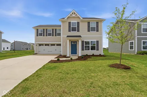 1357 Cascades Dr, Greenfield, IN 46140