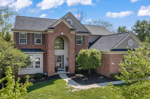 9827 Belcrest Ln, Indianapolis, IN 46256