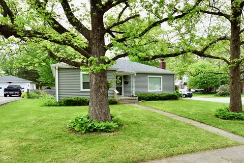 245 S 11th Ave, Beech Grove, IN 46107