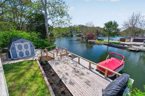 8696 S Bergman Dr, Princes Lakes, IN 46164