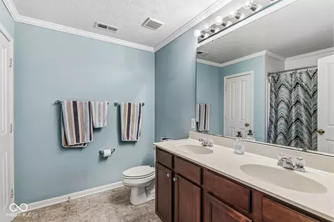 Bath - 5184 Nicodemus Dr, Plainfield, IN 46168 photo 3 of 3