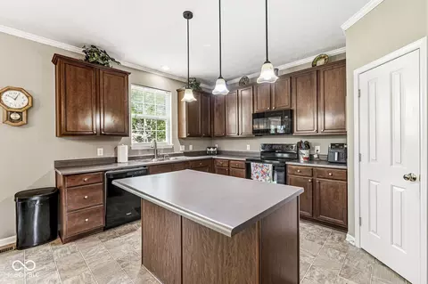 Kitchen - 5184 Nicodemus Dr, Plainfield, IN 46168 photo 1 of 2