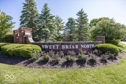 13191 Sweet Briar Pkwy, Fishers, IN 46038