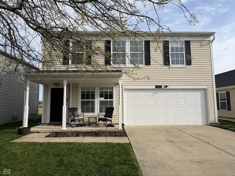 1627 Carriage Cir, Shelbyville, IN 46176