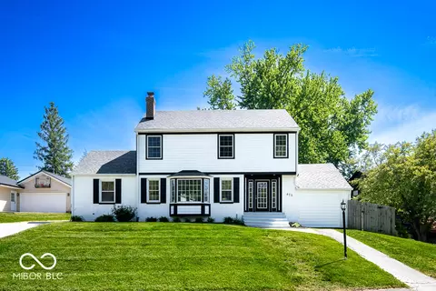 475 N Valley Ln, Greenwood, IN 46142