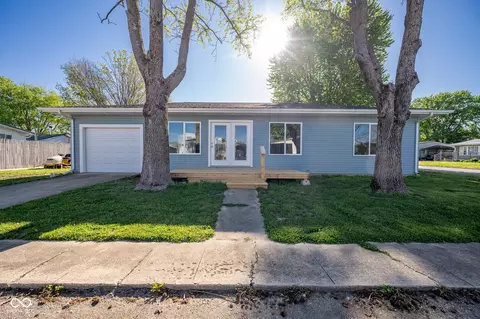 2036 Van Bibber Lake Est, Greencastle, IN 46135