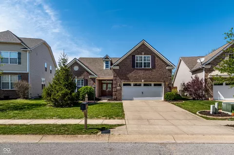 12394 Cold Stream Rd, Noblesville, IN 46060