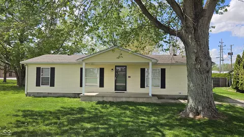 315 1st St, Shirley, IN 47384