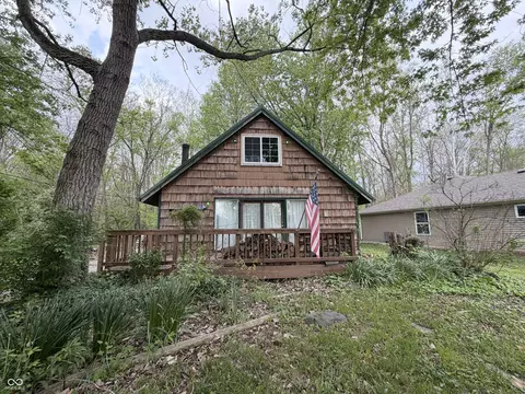 318 Mill Spgs, Fillmore, IN 46128