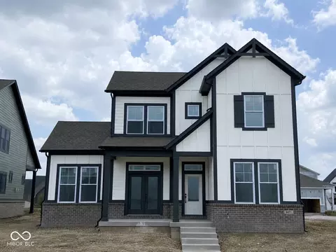 6071 Johnson Rd, Zionsville, IN 46077