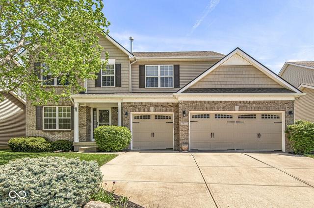 7825 Andaman Dr, Zionsville, IN 46077