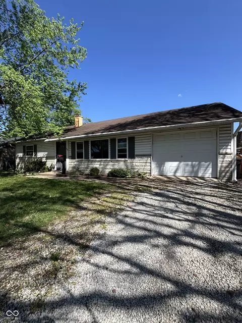 41 Sayre Dr, Greenwood, IN 46143
