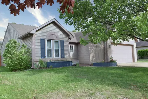 1221 Tealpoint Ct, Indianapolis, IN 46229