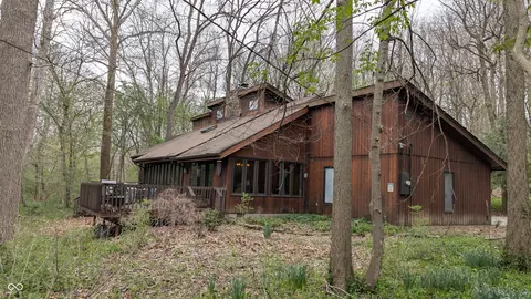 7953 Spring Mill Rd, Indianapolis, IN 46260