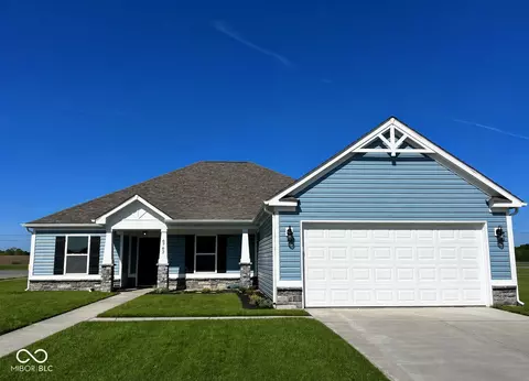 6762 Redbud Ln, Seymour, IN 47274