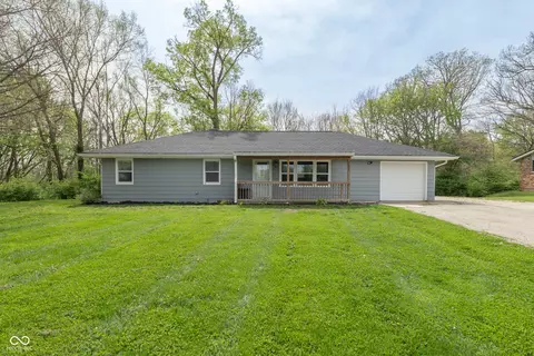 9625 W River Valley Rd, Yorktown, IN 47396