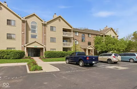 8750 Yardley Ct #308, Indianapolis, IN 46268