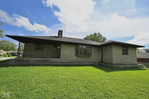 957 E Cragmont Dr, Indianapolis, IN 46227