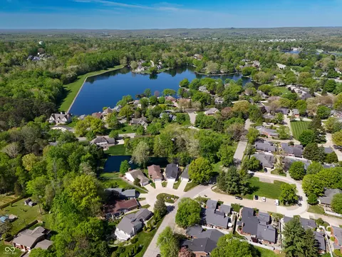 View/Area - 4121 Shields Dr, Columbus, IN 47201 photo 2 of 5