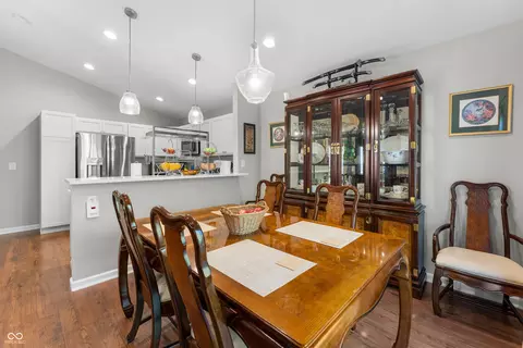 Dining - 4121 Shields Dr, Columbus, IN 47201 photo 2 of 6