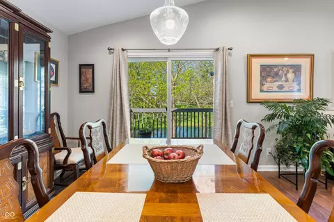 Dining - 4121 Shields Dr, Columbus, IN 47201 photo 5 of 6