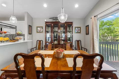Dining - 4121 Shields Dr, Columbus, IN 47201 photo 1 of 6
