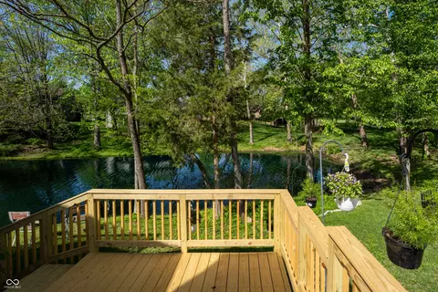 Exterior - 4121 Shields Dr, Columbus, IN 47201 photo 11 of 16