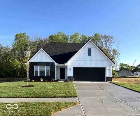146 Rory Dr, Shelbyville, IN 46176