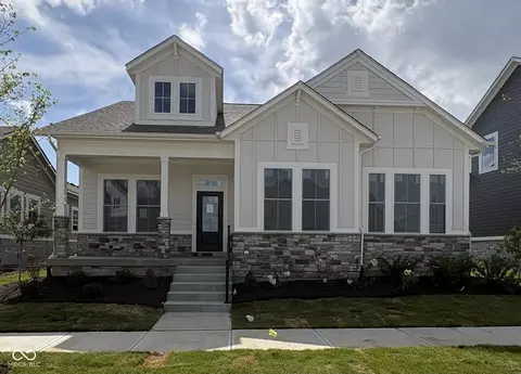 6076 Salisbury St, Zionsville, IN 46077