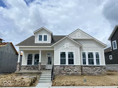 6076 Salisbury St, Zionsville, IN 46077