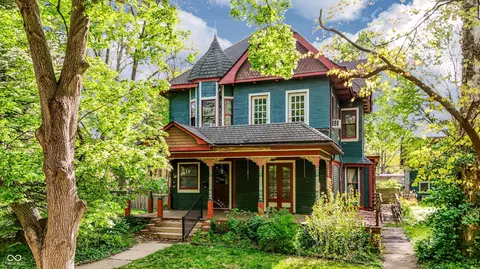 795 Woodruff Place Middle Dr, Indianapolis, IN 46201