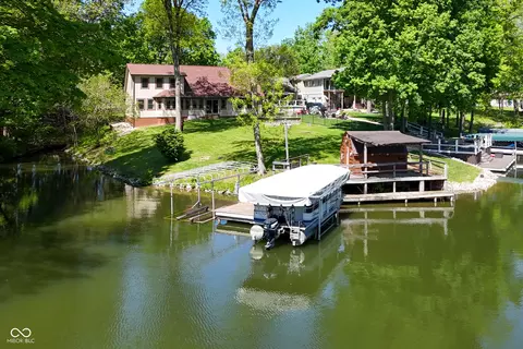 175 Mill Spgs, Coatesville, IN 46121