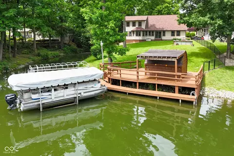 175 Mill Spgs, Coatesville, IN 46121