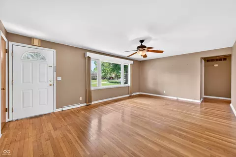 Living - 2240 Sims Dr, Columbus, IN 47203 photo 1 of 7