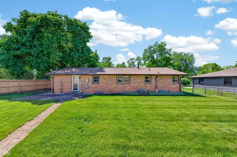Exterior - 2240 Sims Dr, Columbus, IN 47203 photo 9 of 15