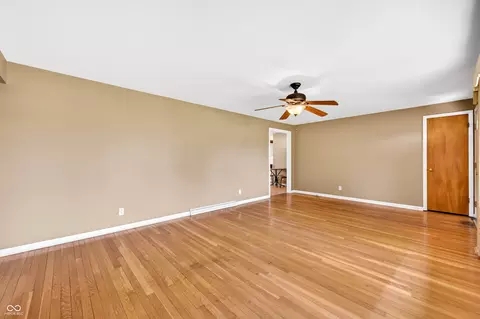 Living - 2240 Sims Dr, Columbus, IN 47203 photo 3 of 7