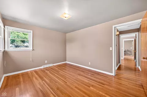 Bedroom - 2240 Sims Dr, Columbus, IN 47203 photo 5 of 10