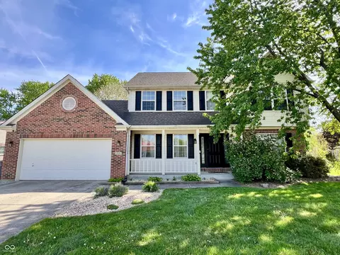 330 Hollowview Dr, Noblesville, IN 46060