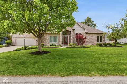 14936 Trotter Ct, Carmel, IN 46032