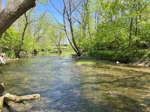 10837 E Us Highway 136, New Ross, IN 47968