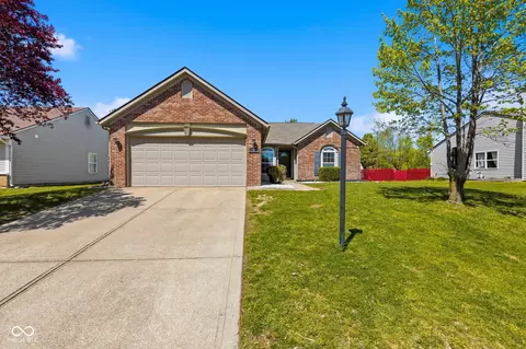 19505 Amber Way, Noblesville, IN 46060
