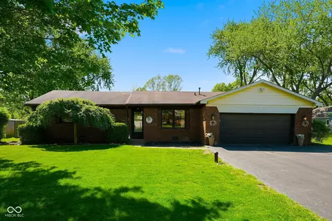 1912 Charles St, Avon, IN 46123