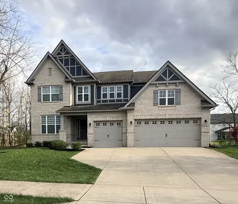 5358 Forest Glen Dr, Brownsburg, IN 46112