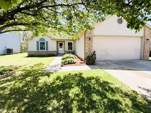5309 Scatterwood Ct, Indianapolis, IN 46221