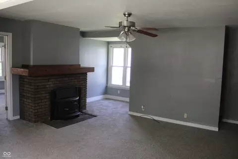 Living - 603 E Clyde St, Frankton, IN 46044 photo 1 of 2